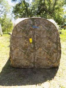 lot 492 image: Hunting Blind Ameristep