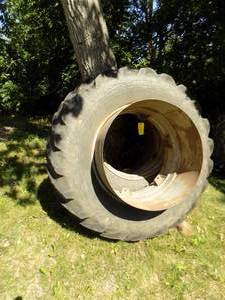 lot 504 image: Pair of Dual tires 6 ply rating 15-34 18.4-34