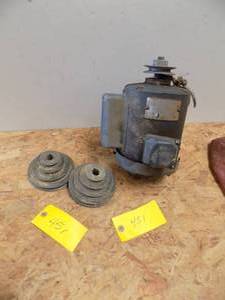lot 451 image: 12 hp Motor & 2 Pullies