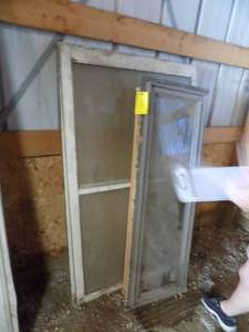 lot 390 image: 3 Windows