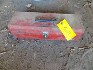 lot 403 image: Metal tool box with tools
