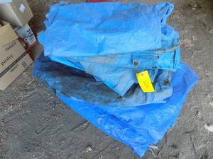 lot 405 image: 4 Tarps