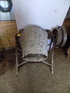 lot 431 image: Cement Mixer