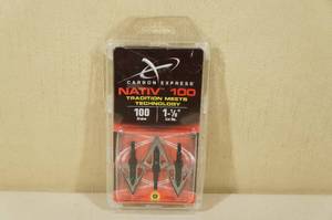 lot 57 image: Carbon Express Nativ 100 Archery Broadheads