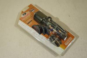 lot 58 image: Mossy Oak Performance Flashlight with Tactical Grip