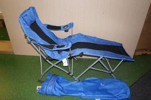 lot 69 image: Natural Gear Lounger Camping Chair
