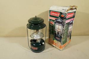 lot 86 image: Coleman 288 2 Mantle Lantern