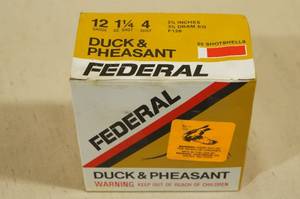 lot 129 image: 25 Federal Duck & Pheasant 12 Ga 2-34 4 Shot Shotshells