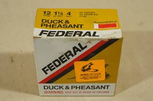 lot 130 image: 25 Federal Duck & Pheasant 12 Ga 2-34 4 Shot Shotshells