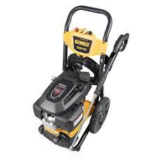 DEWALT 3300 PSI 2.4 GPM Gas Cold Water Pressure Washer with HONDA