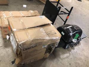 lot 7 image: Lot of Assorted Grills Various Models and Sizes Customer Returns See Pictures