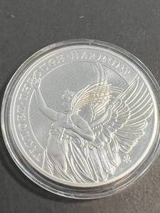 5 TROY OZ .999 FINE SILVER 2022 QUEEN ELIZABETH II ROUND