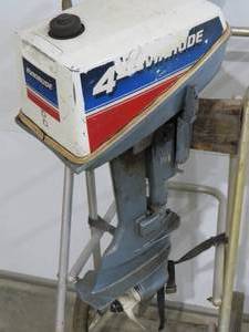 lot 2 image: Evinrude 4 12 Boat Motor -Untested