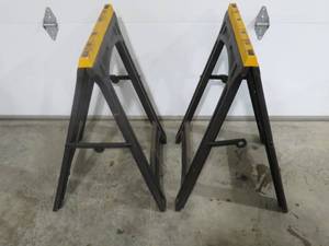lot 11 image: Set of Easy Fold Saw Horses