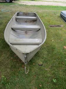 lot 9 image: 1965 12 Sear Fishing Boat