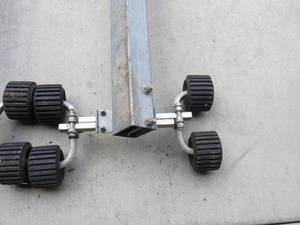 lot 24 image: Boat Trailer Rollers