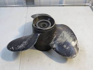 lot 19 image: Mercury Aluminum Prop - 36020A4