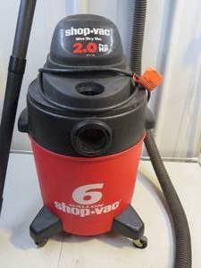 lot 32 image: Shop Vac 2.0 HP WetDry Vacuum - Model 4020