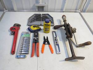 lot 35 image: Mixed Hardware Lot