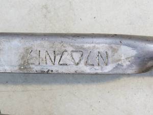 lot 37A image: Lincoln Grease Gun with Flexible Nozzle