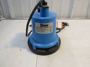 lot 41 image: Simer Submersible Utility Pump - Model 2300-04