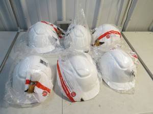 lot 70 image: 6 - 3M White Non-Vented Hard Hat with Ratchet Adjustment - New