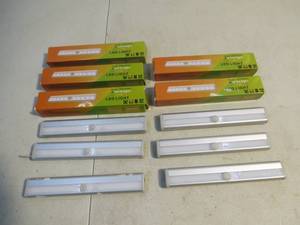 lot 72 image: 11 - LED Lights 7 12 - Not Tested