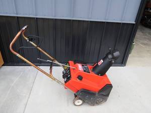 lot 77 image: Toro CCR 2000E Snow Thrower - Not Tested