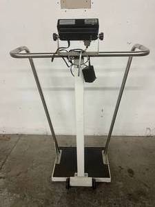 lot 27 image: Detecto Digital Floor Weighing Scale With Handrails - The Great Thing About This Particular Scale Is The Detachable Digital&nbspTranscell Technology ti-500e Indicator Can Go Up To 5000lbs & Is Used For Platform Pallet Weighing Scales - Works Great
