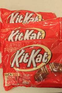 lot 240 image: 3ct KitKat Candy Bar Snack Size Multipack