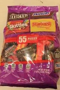 lot 142 image: Fun Size Candy Multipack 55pc M&Ms, Skittles, Snickers, Starbursts
