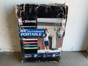 lot 117 image: Spalding 44 Polycarbonate Portable Basketball Hoop