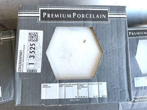 lot 139 image: LOT OF 7 Cases of White Porcelain 9 x 10.5 Hexagon Tiles