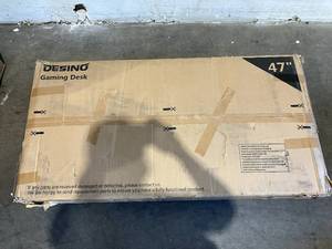 lot 153 image: Desino 47 inch Black Z-Shaped Gaming Desk with Cup Holder and Headphone Hook