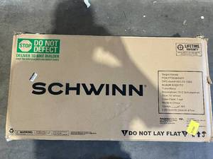 lot 166 image: Schwinn 16 inch Girls Navy Starmist Bicycle