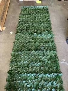 lot 178 image: Roll of Outdoor Artificial Faux Ivy Privacy Fence Mesh Screen