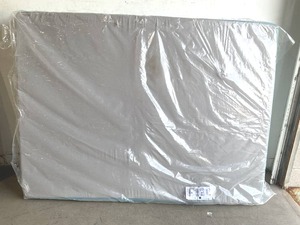 lot 208 image: IYEE NATURE 10 inch Gel Memory Foam Queen Size Mattress