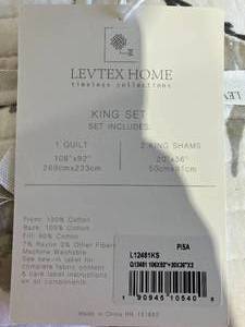 lot 263 image: Pisa 3-Piece Grey, Taupe, White Floral Cotton KingCal King Quilt Set