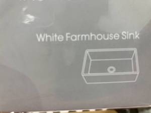 lot 72 image: Fulorni White Farmhouse Sink with Grid