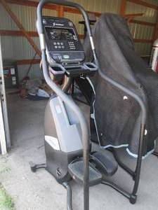 lot 9 image: Stair Master 8G stepper. Demo model...