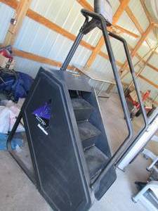 lot 12 image: Stair master Step Mill 7000 PT stai...