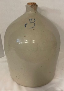 lot 34 image: Vintage 3 Gallon Stoneware Jug