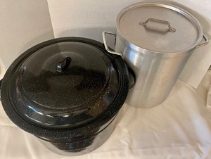 lot 36 image: Two Large Pots with Lids