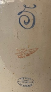 lot 39 image: Redwing Pottery 5 Gallon Crock with Handles