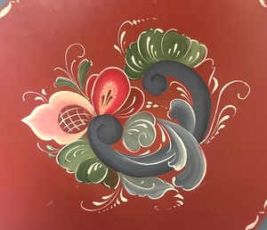 lot 48 image: Beautiful Rosemaling Wooden Bowl