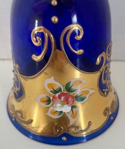 lot 51 image: Murano Glass Bell