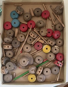 lot 82 image: Vintage Toys