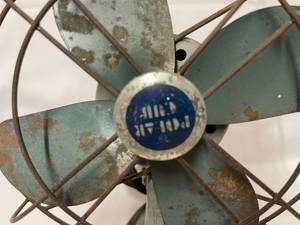 lot 105 image: Vintage Polar Club Table Fan
