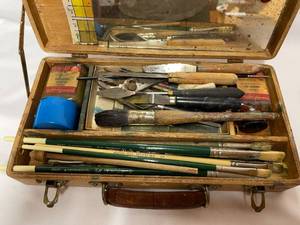lot 110 image: Vintage Permanent Pigments Art Kit In Wooden Case