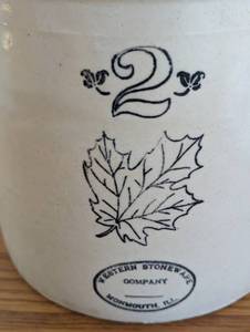 lot 6 image: Western Stoneware Two Gallon Crock